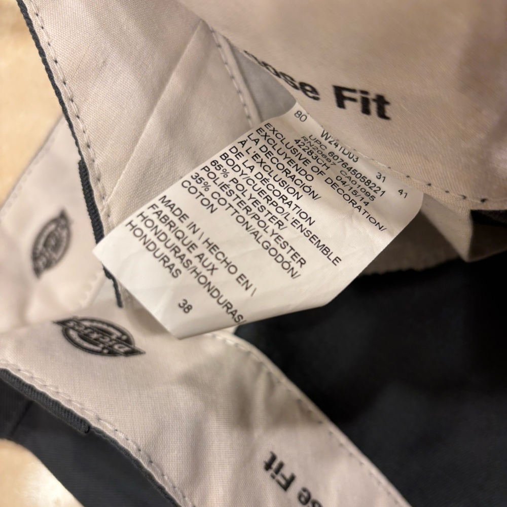 Dickie’s Grey Loose Fit Shorts - Picture 4 of 4